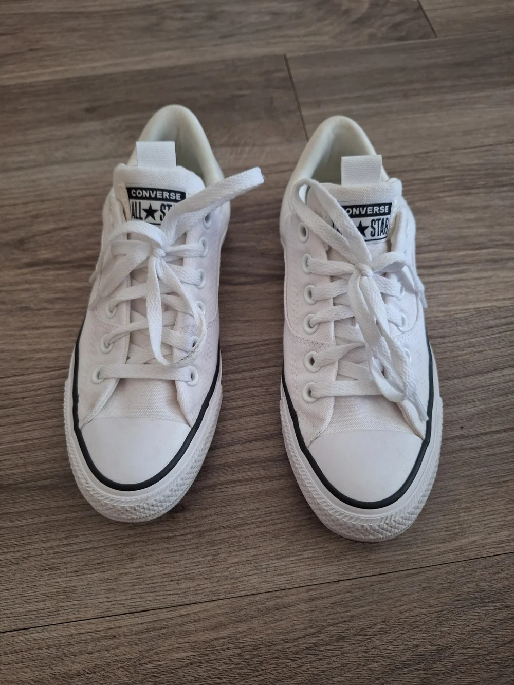 Converse White And Black Low Top Sneakers